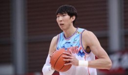 杨毅爆料周琦视频,揭秘篮球天才背后的故事