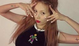 娱乐爆料泫雅是谁的女儿,揭秘她背后的神秘家族背景